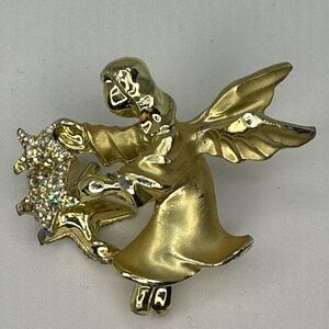 Vintage Gigi USA Gold-tone and Rhinestone Angel Star Pin